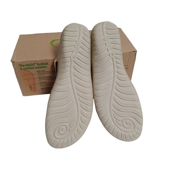 New Naot Karawa Ivory Lime Mary Jane Sandals 40 - Picture 6 of 7